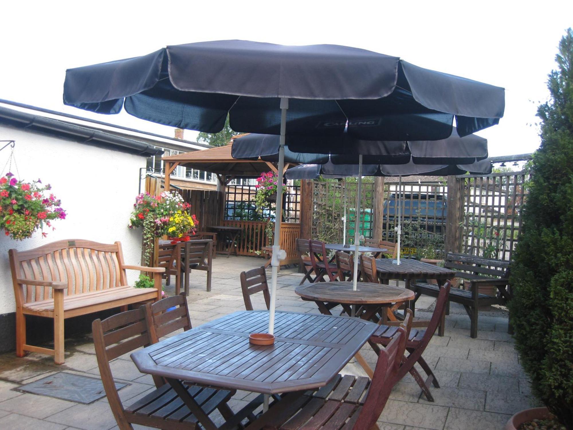The Crosskeys Inn Usk Bagian luar foto
